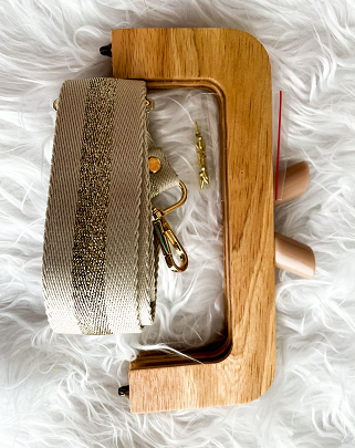 Chiusura in Legno con Pomellini Beige